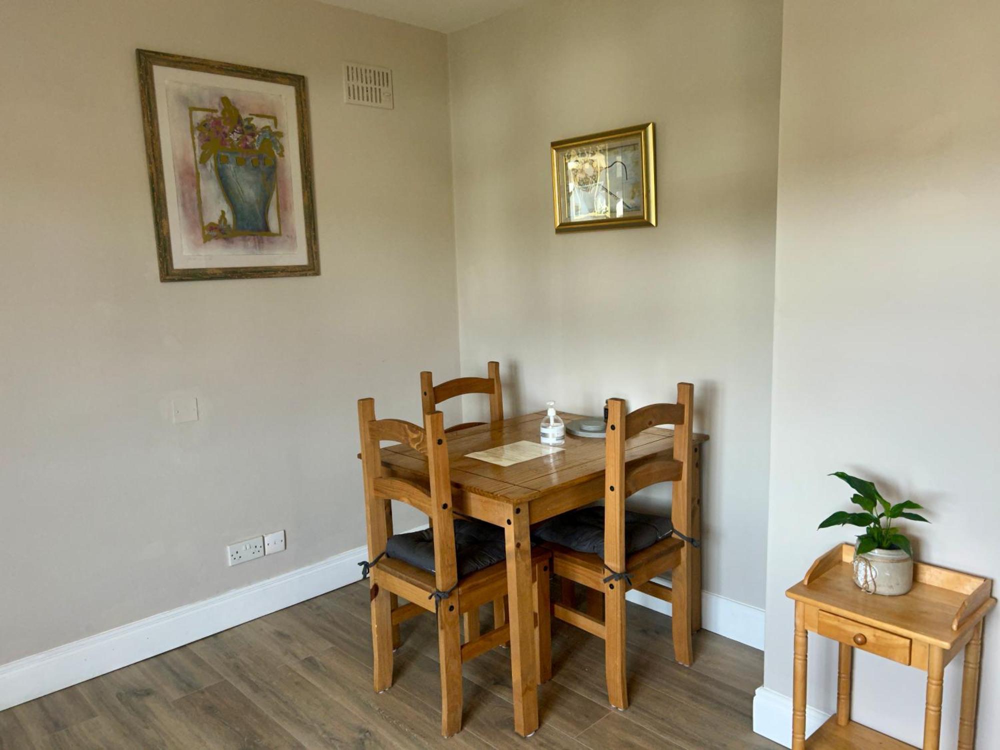 Buttermilk Lodge Guest Accommodation Clifden Bagian luar foto