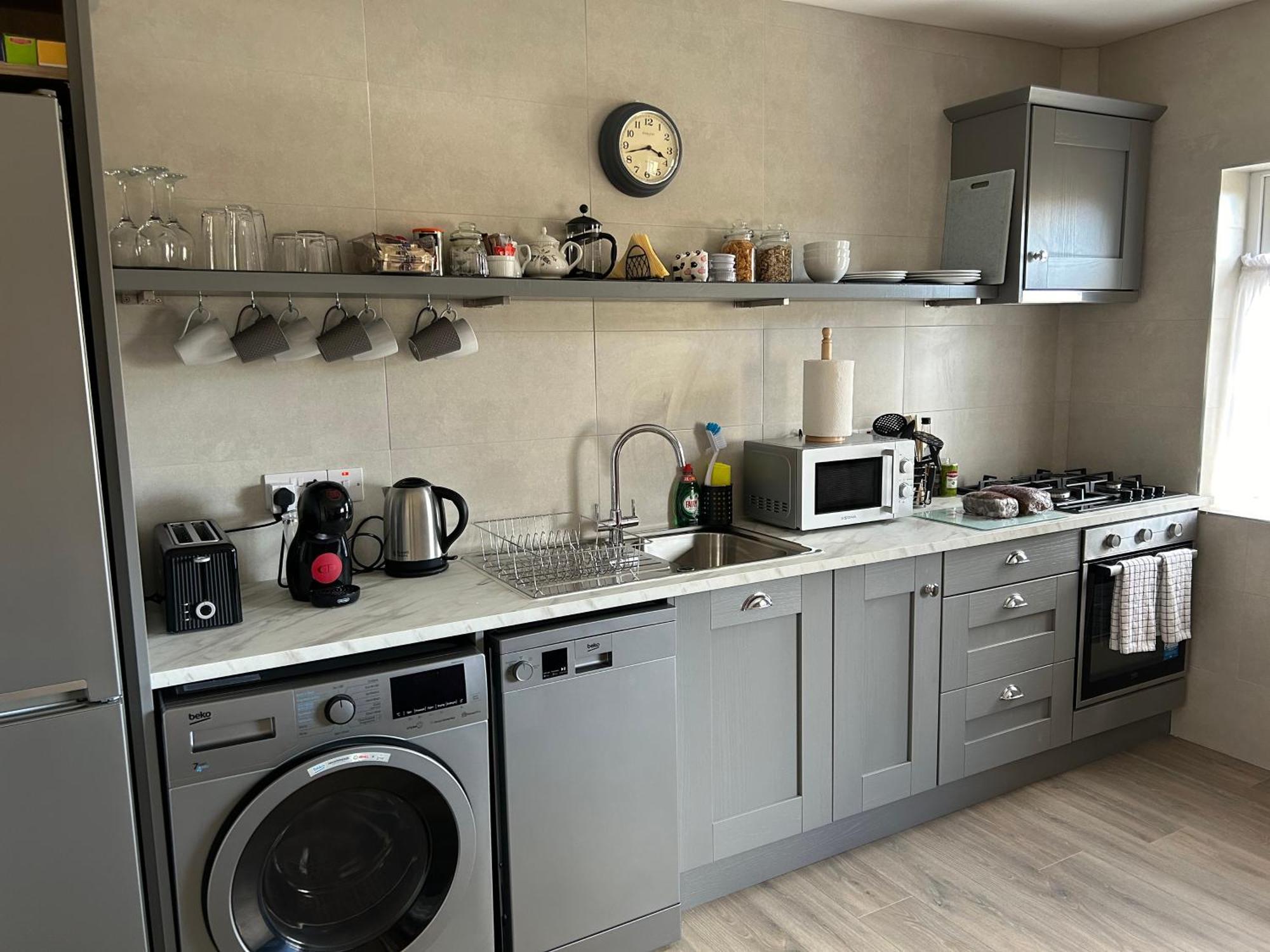 Buttermilk Lodge Guest Accommodation Clifden Bagian luar foto