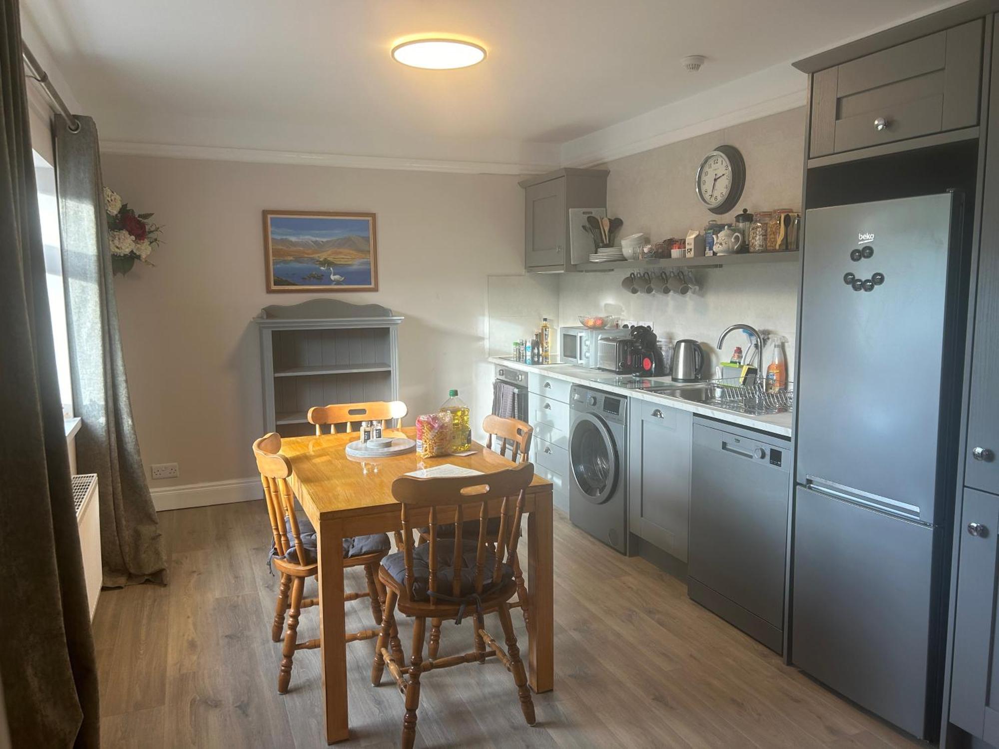Buttermilk Lodge Guest Accommodation Clifden Bagian luar foto