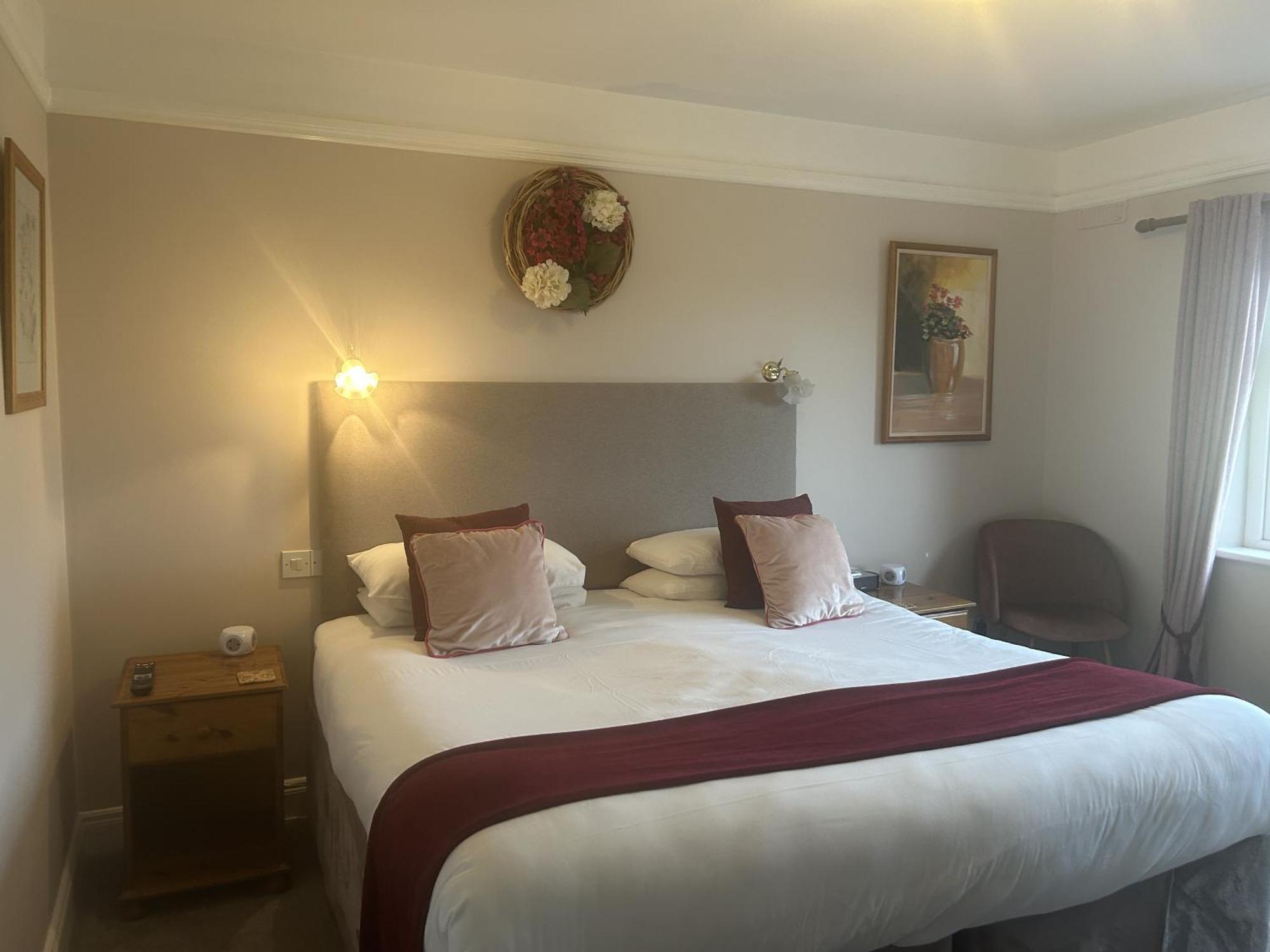 Buttermilk Lodge Guest Accommodation Clifden Bagian luar foto
